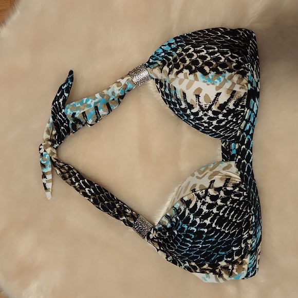 Venus Bikini Top - Picture 1 of 5